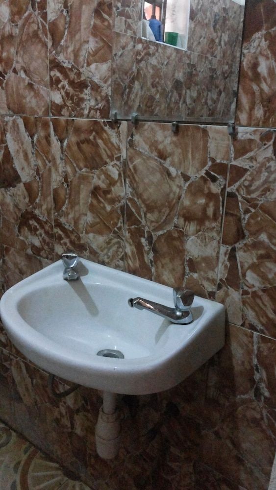 Hotel Delambiance Executive Double Room 8