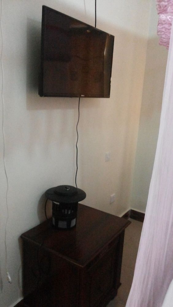 Blue Dove Hotel Arua Deluxe Double Room 4