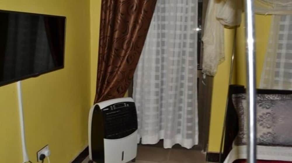 Strikers Hotel Economy Single Room 4