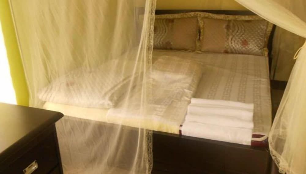 Strikers Hotel Economy Single Room 3