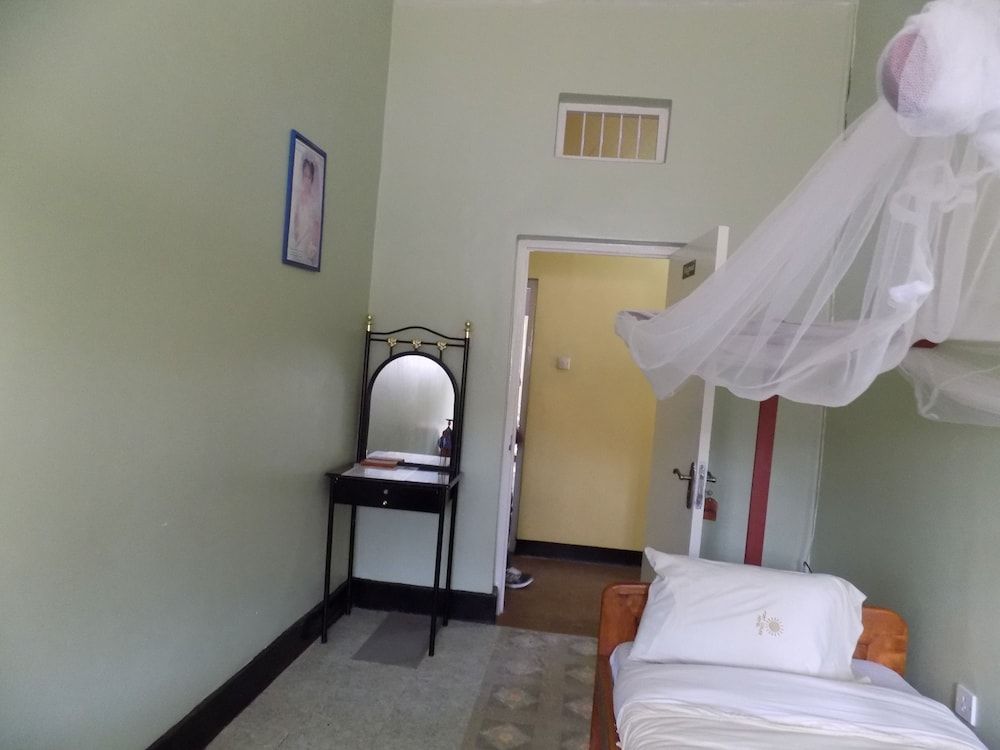 Fort Coleb Guest House Double Room, Courtyard View 5