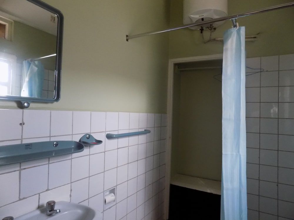 Fort Coleb Guest House Twin Room 9