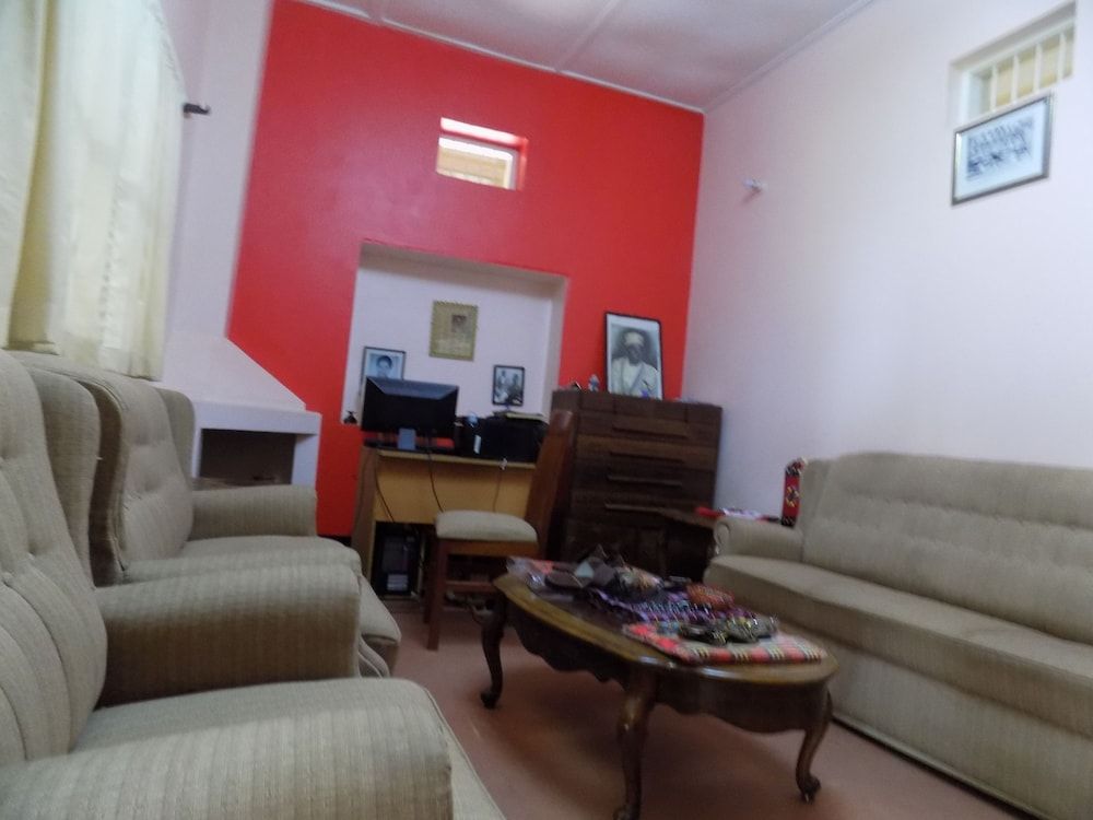 Fort Coleb Guest House Twin Room 4