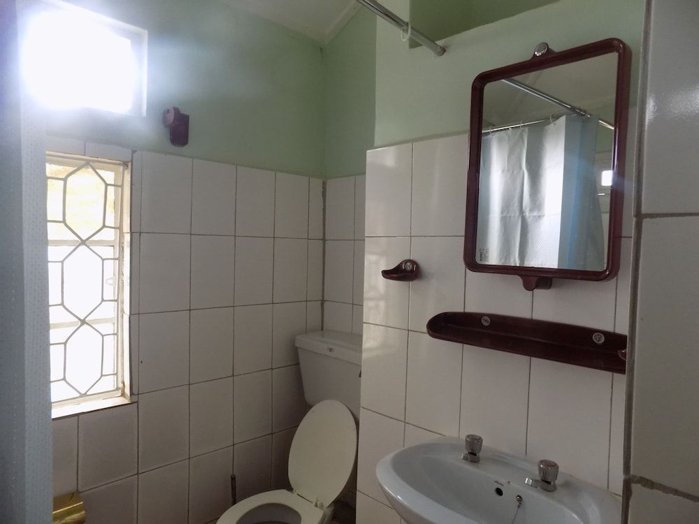 Fort Coleb Guest House Twin Room 13