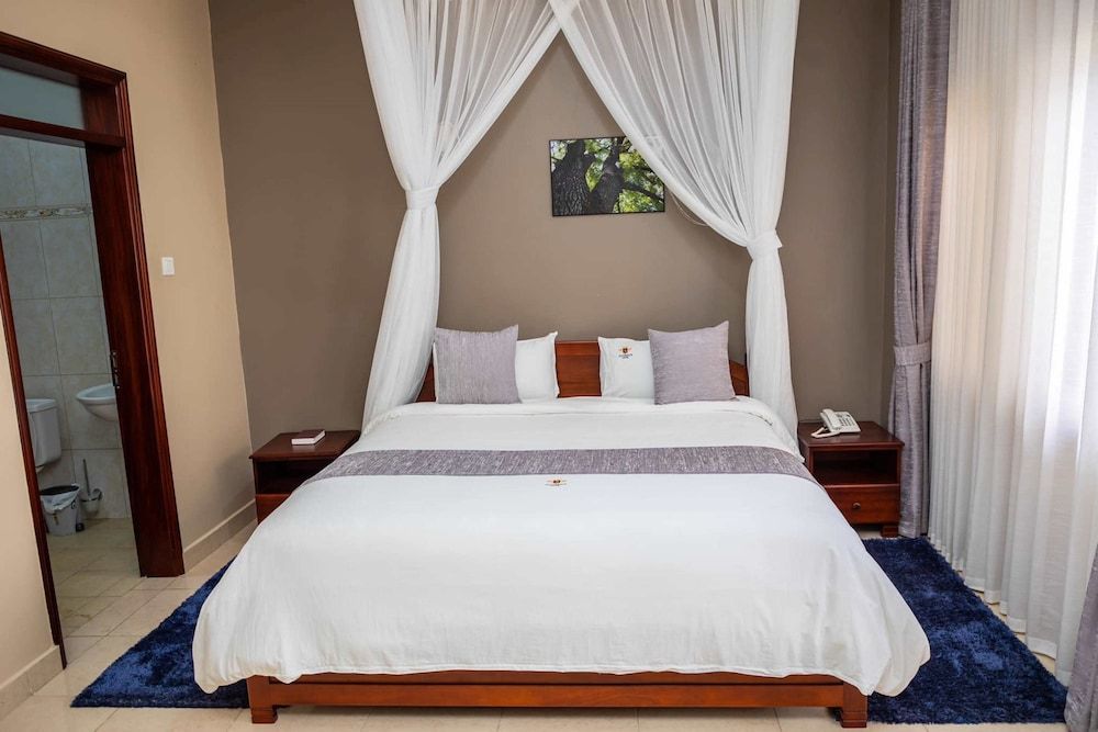 Silverback Hotel Standard Single Room 3