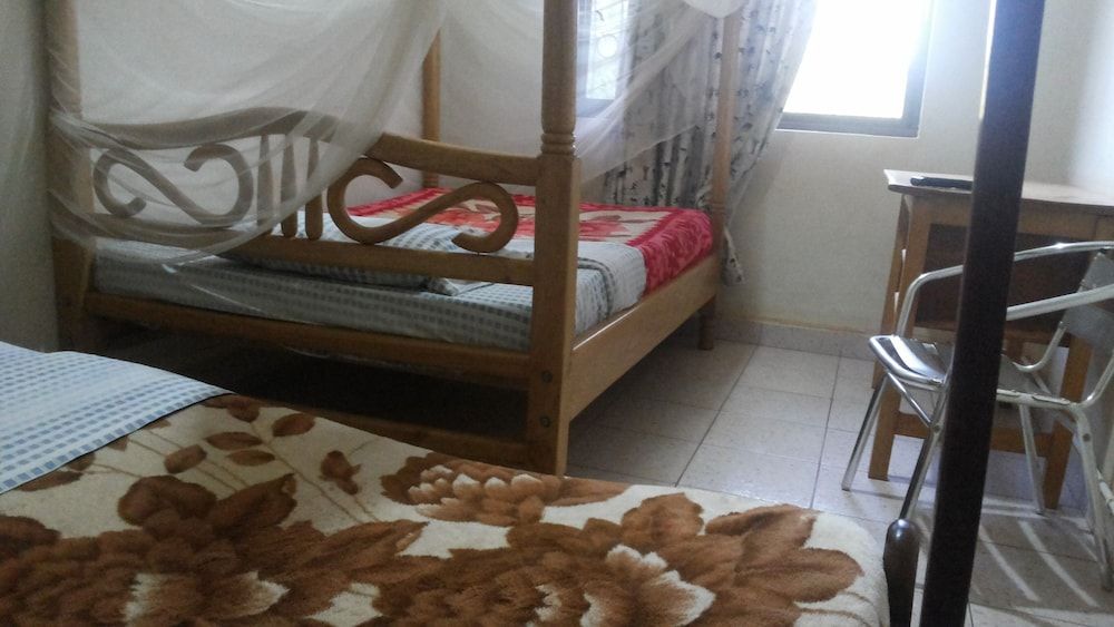 Rest Gardens Twin Room 3