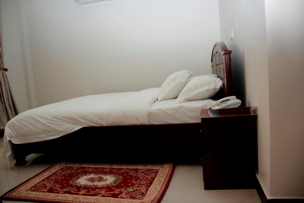 Kenlon Hotel Double Room 3