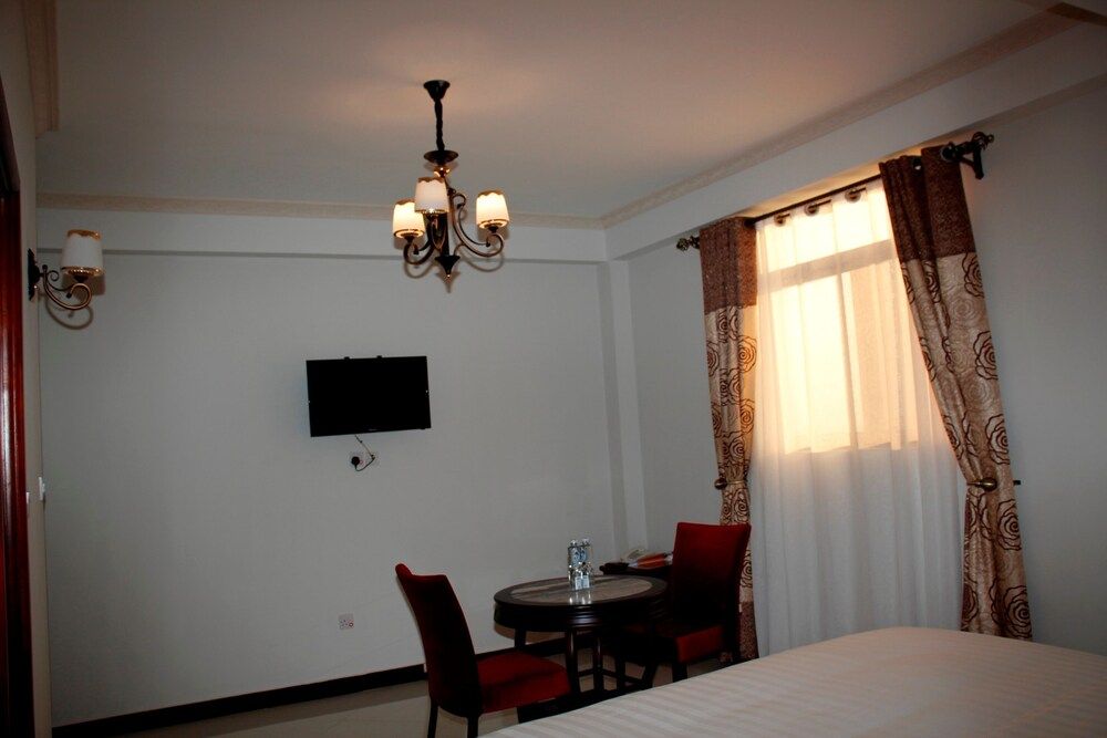 Kenlon Hotel Deluxe Double Room 2