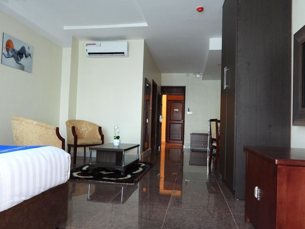 Koki Hotel Deluxe Room with City view 24