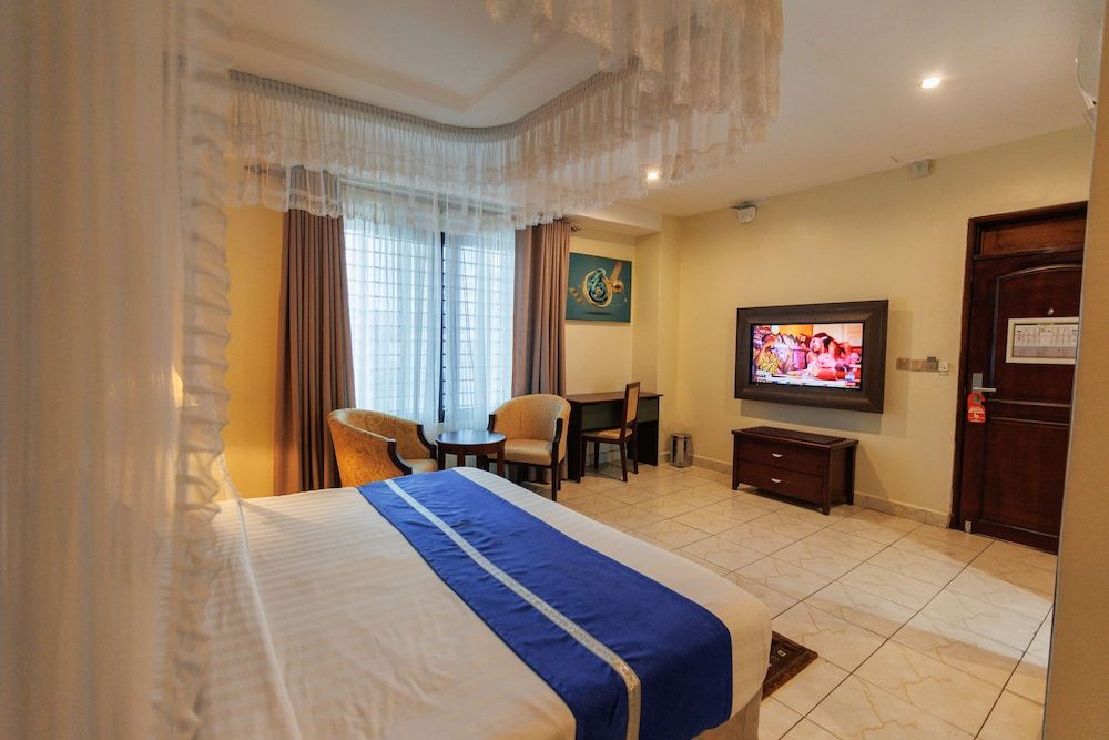 Koki Hotel Standard room with windows 12