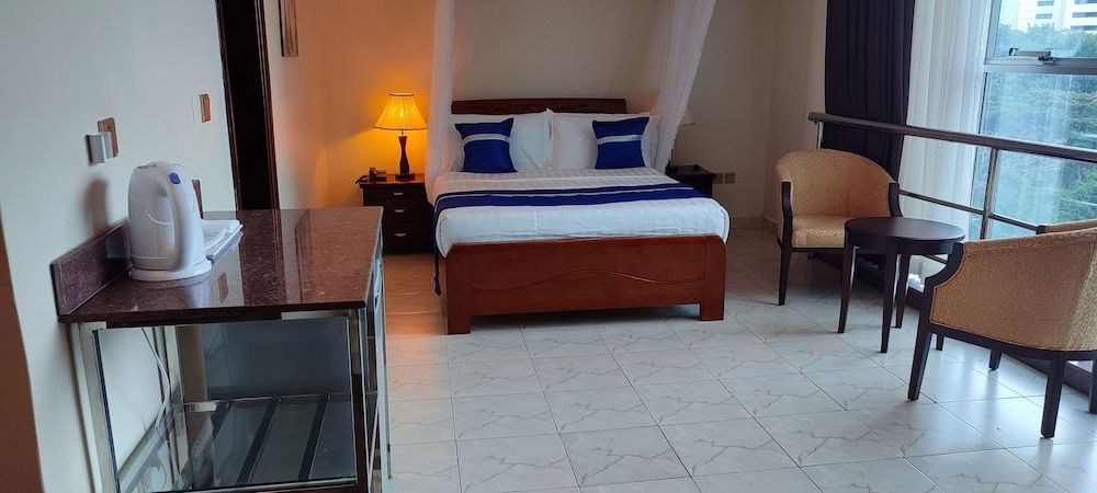 Koki Hotel Deluxe Room with City view 2