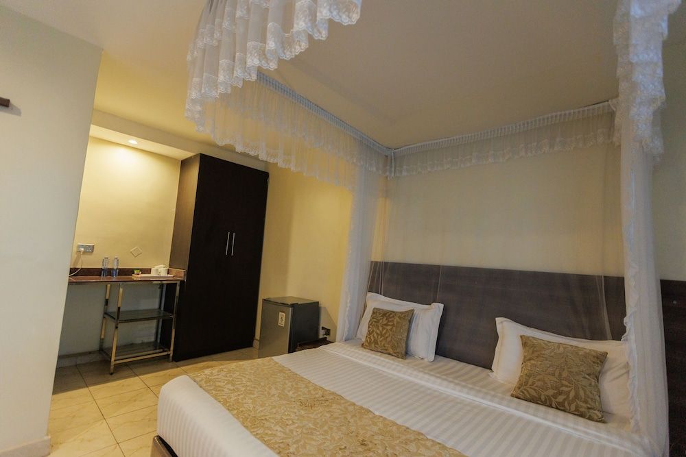 Koki Hotel Standard room with windows 15