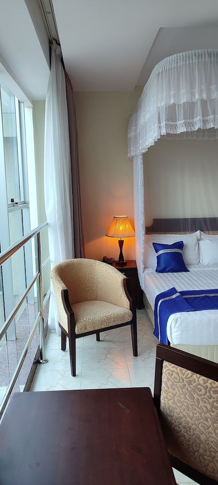 Koki Hotel Deluxe Room with City view 5