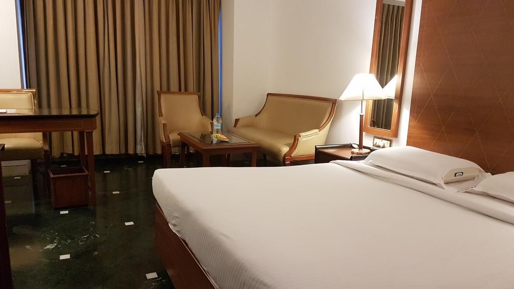 Kamat Lingapur Hotel Classic Room 3