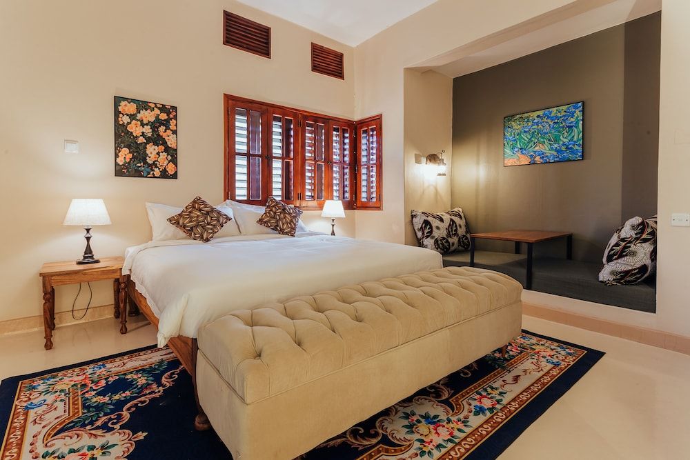 Yushili Hotel & Restaurant Deluxe Room, 1 King Bed, Refrigerator