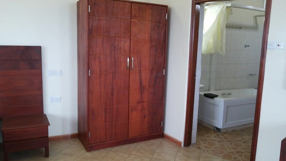 Galaxy Apartments Family Apartment 10