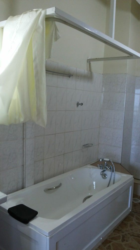 Galaxy Apartments Family Apartment 17