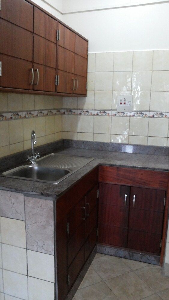 Galaxy Apartments Family Apartment 5