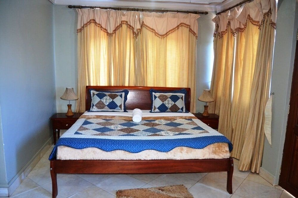 Hilltop Hotel Double Room 2