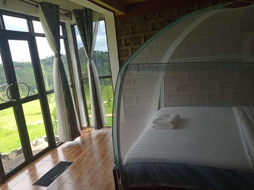Sipi Valley Resort Deluxe Single Room 6