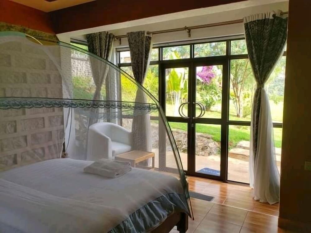 Sipi Valley Resort Deluxe Single Room 4