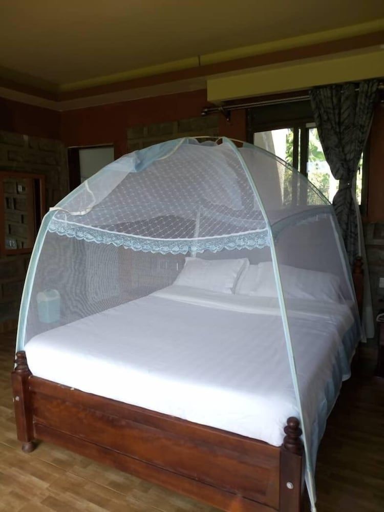 Sipi Valley Resort Deluxe Single Room 2