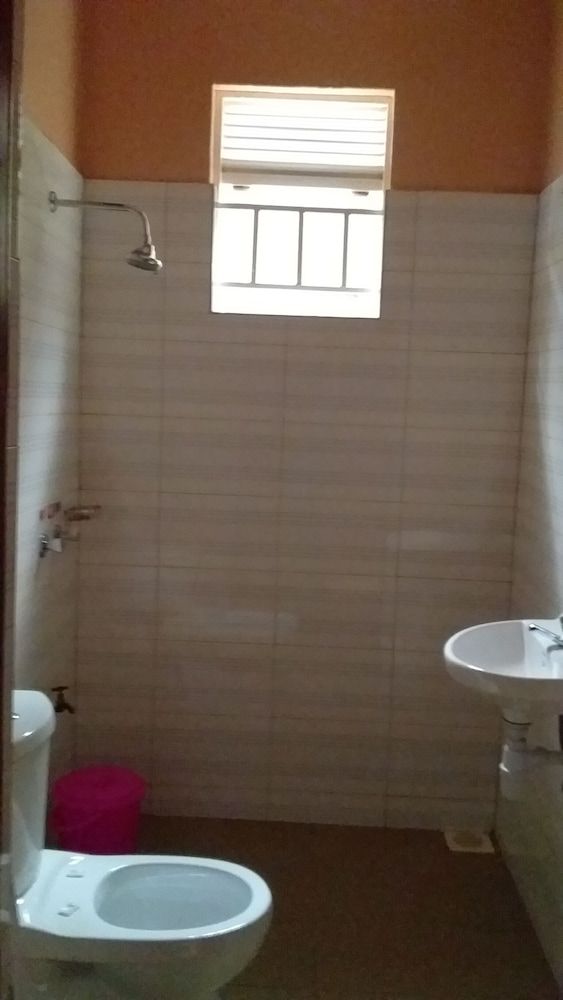 Wamala Resort Hotel Single Room 10