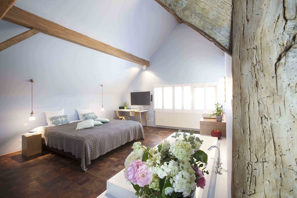 Hotel Restaurant Vous lé Vous Deluxe Suite 2