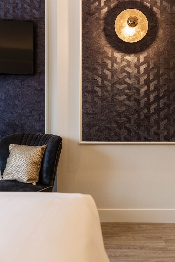 C-Hotels Continental Family Room, City View 2