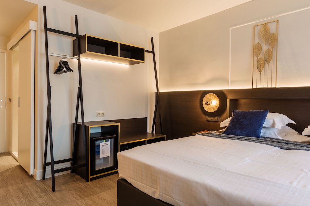 C-Hotels Continental Family Room, City View