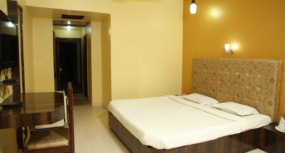 Hotel Samdariya Inn Standard Room