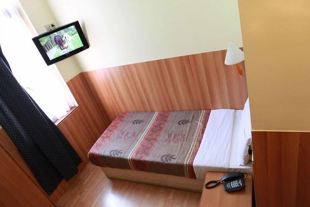 Hotel Aristote Single Room 5