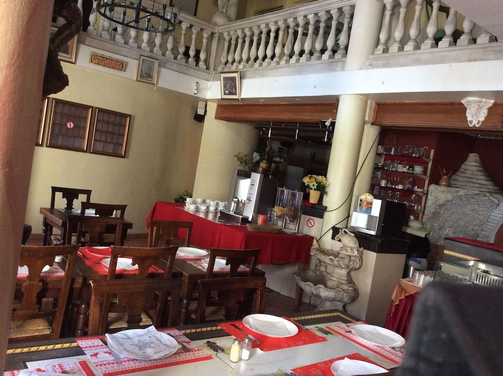 undefined Hotel Aristote 6