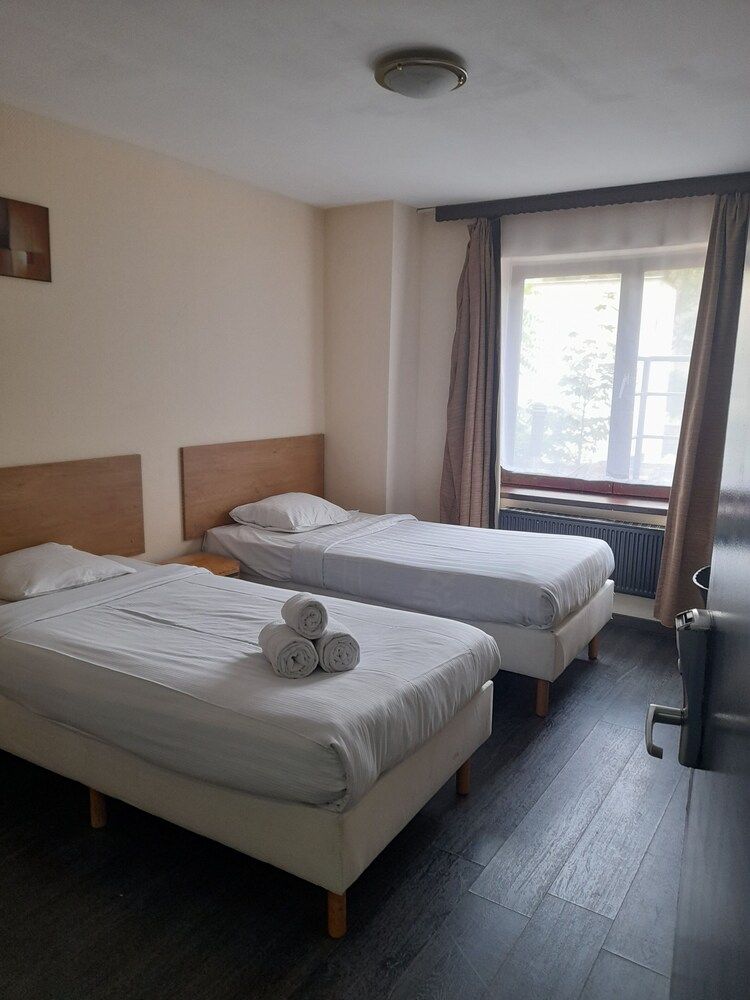 undefined Hotel Albergo 4