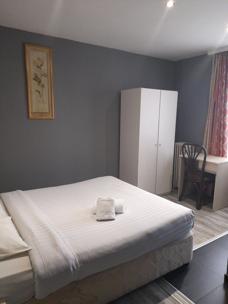 undefined Hotel Albergo 10