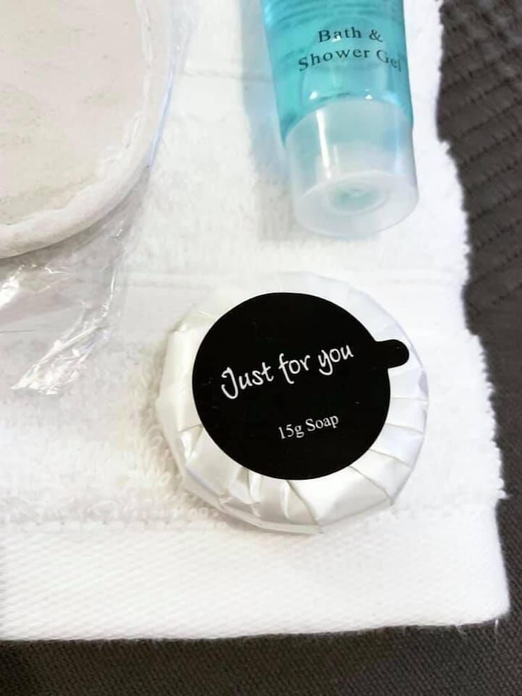 undefined The Hive Rooms 10