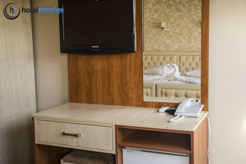 Hotel Prestige Triple Room 2