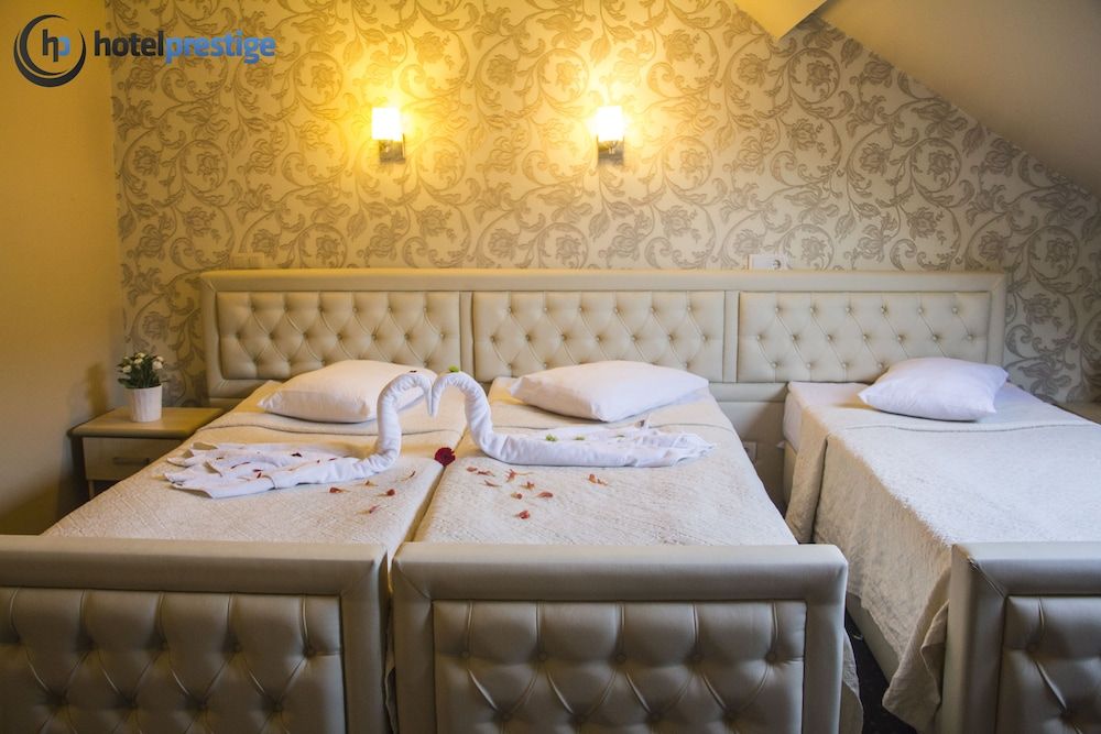 Hotel Prestige Triple Room 3