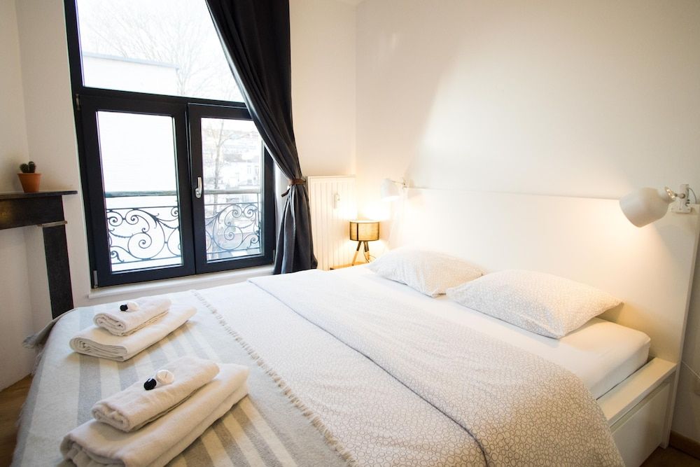 Charming Triplex Near Avenue Louise Apartment (2 Bedrooms) 32