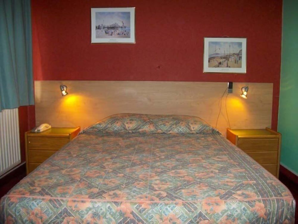 Hotel Evergreen Double Room 3