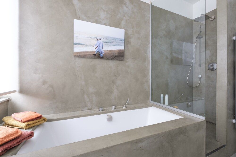 The Monarch Deluxe Apartment 16