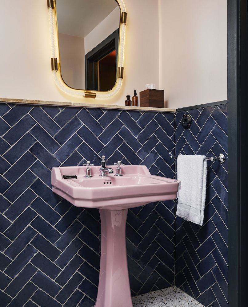 undefined The Hoxton Brussels 10