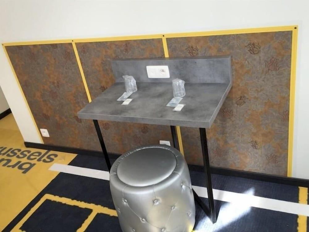 Nekotel Concept Art Hotel Deluxe Double or Twin Room (Concept) 13