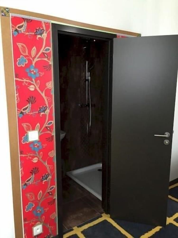 Nekotel Concept Art Hotel Deluxe Double or Twin Room (Concept) 15