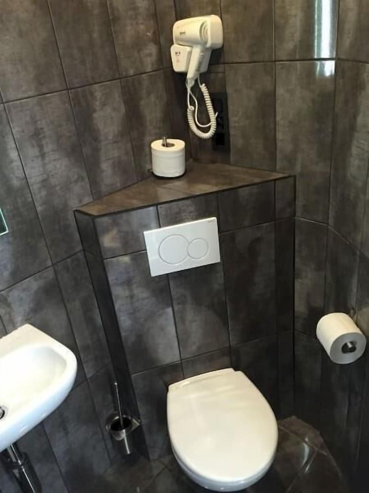 Nekotel Concept Art Hotel Deluxe Double or Twin Room (Concept) 16