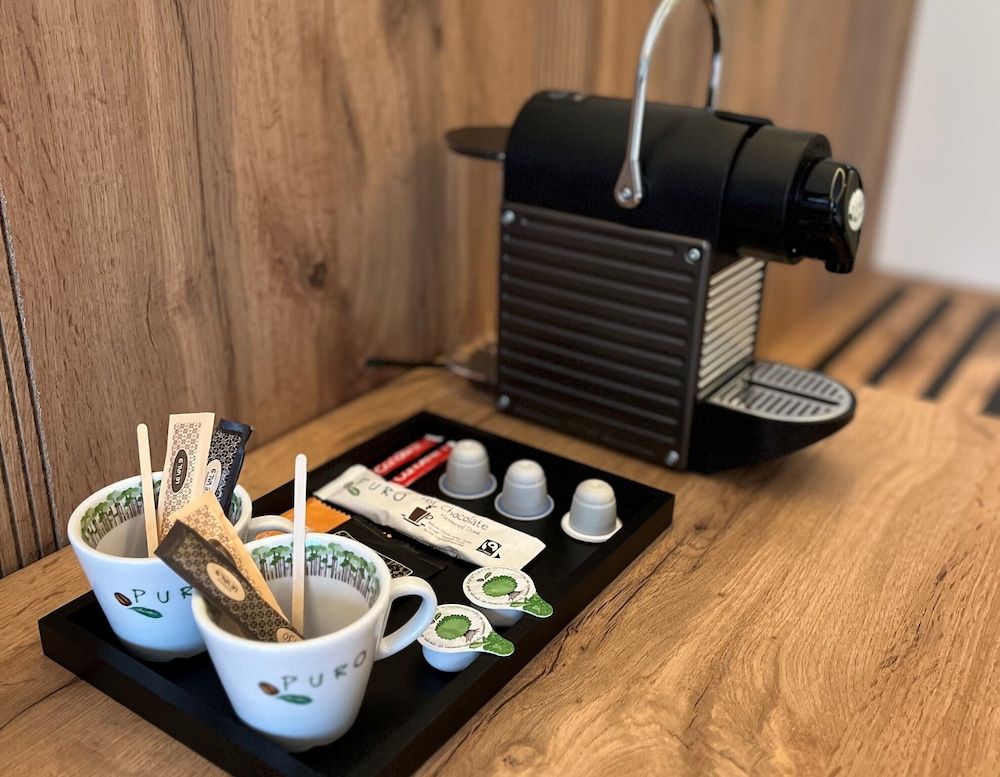 Hotel Le 830 Standard Twin Room 4