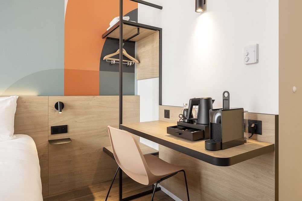 B&B HOTEL Namur Comfort Double Room 4