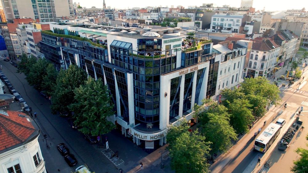 undefined Hyllit Hotel 6