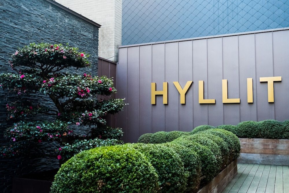 undefined Hyllit Hotel 7