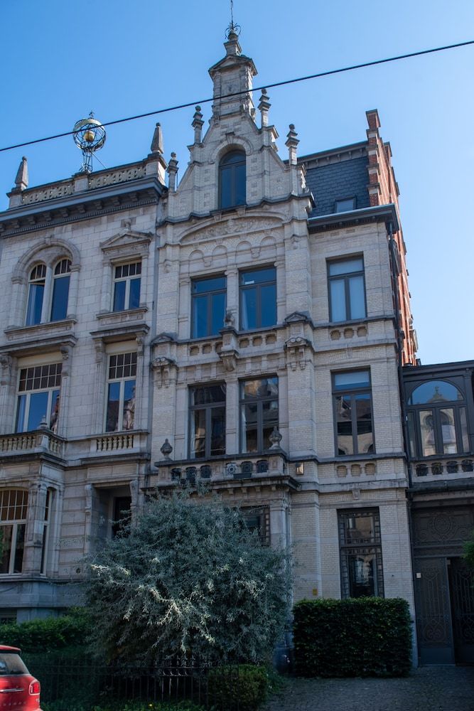 Secondary Image